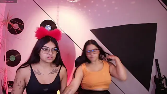 Lilith and Khloe online show from September 2025 11:28:02 AM