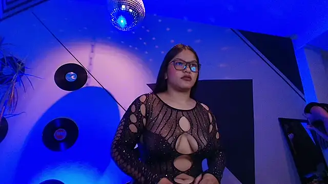 Lilith and Khloe online show from October 2025 11:34:02 AM