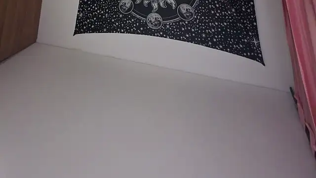 lilyx  online show from April 2026 04:57:02 AM