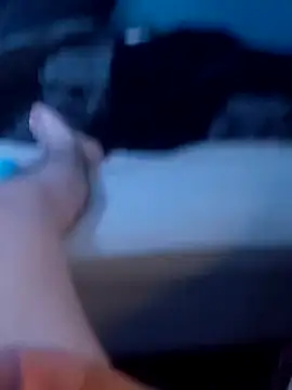 treefrog2025 online show from November 2025 05:13:01 AM