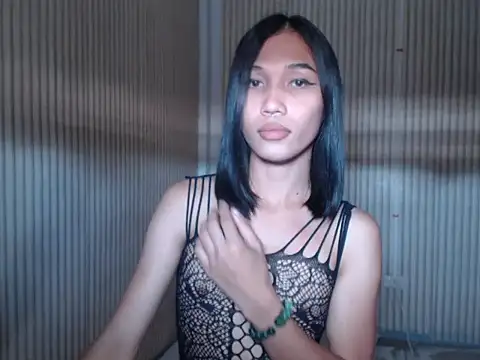 Urfucking khloe1 online show from February 2026 12:33:02 AM