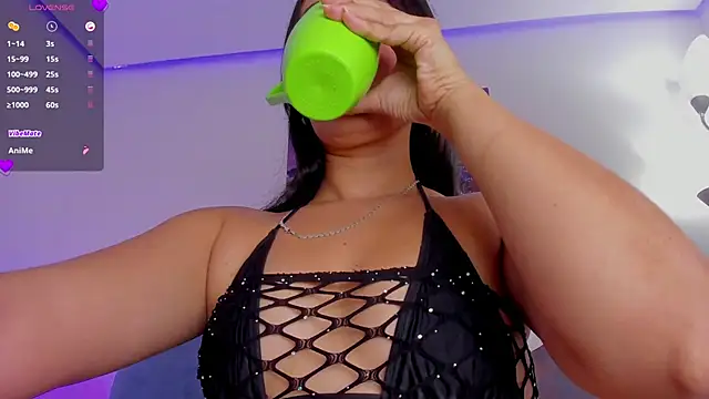 Snapshot of eva_rain_ chatting on October 2025 05:19:02 AM eva rain online show from October 2025 05:19:02 AM