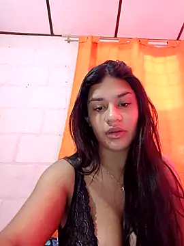 Snapshot of sofi_zzz chatting on November 2025 05:05:02 PM sofi zzz online show from November 2025 05:05:02 PM