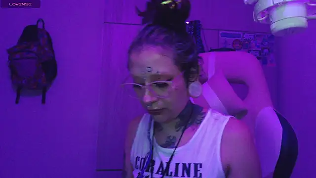 vainilla doll online show from March 2026 01:07:01 AM