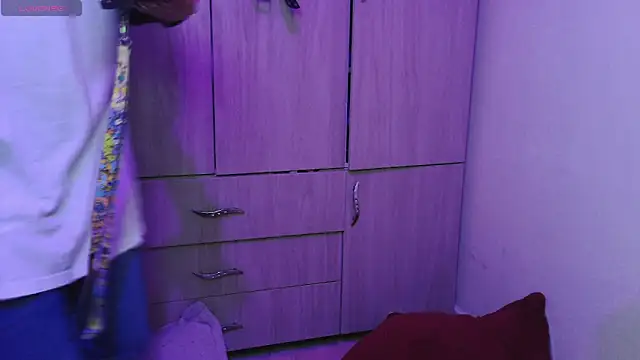 vainilla doll online show from April 2026 12:59:02 AM