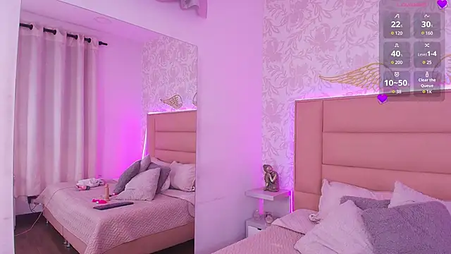 Snapshot of tiffany_wine chatting on November 2025 09:40:01 PM tiffany wine online show from November 2025 09:40:01 PM