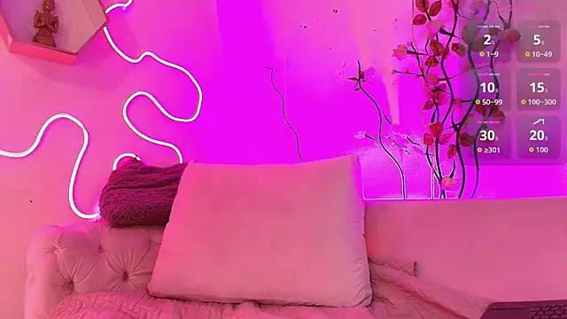 Snapshot of tiffany_wine chatting on October 2025 04:16:02 AM tiffany wine online show from October 2025 04:16:02 AM