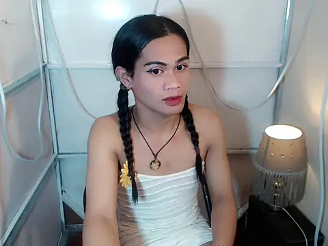 bellalot online show from February 2026 01:25:01 AM