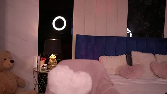 Snapshot of KimNatty chatting on October 2025 03:30:01 PM KimNatty online show from October 2025 03:30:01 PM