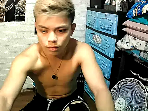 Snapshot of Pinoy_slutcummer69 chatting on November 2025 07:34:01 AM Pinoy slutcummer69 online show from November 2025 07:34:01 AM