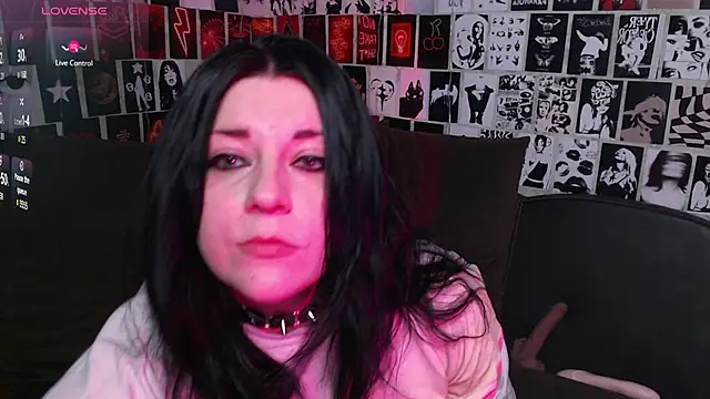 Kvopa online show from October 2025 06:53:02 PM