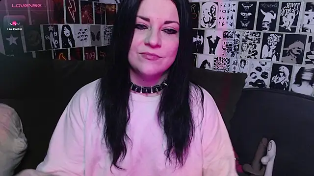 Kvopa online show from September 2025 08:41:02 PM