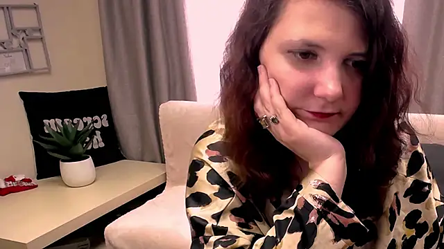 TwoBigSuns online show from May 2026 07:38:02 AM