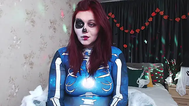 Alisawoods  online show from October 2025 07:43:01 PM