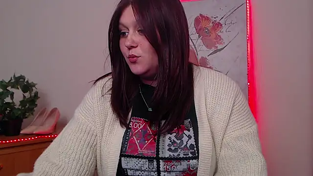 Alisawoods  online show from April 2026 12:31:02 PM