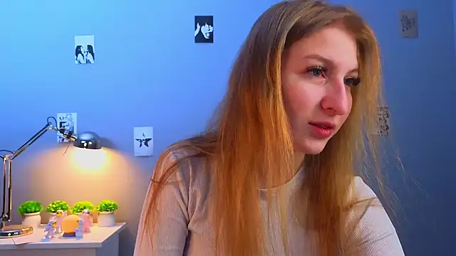 Snapshot of LorettaGladman chatting on November 2025 04:12:02 AM LorettaGladman online show from November 2025 04:12:02 AM