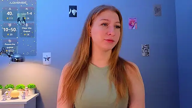 Snapshot of LorettaGladman chatting on November 2025 04:12:02 AM LorettaGladman online show from November 2025 04:12:02 AM