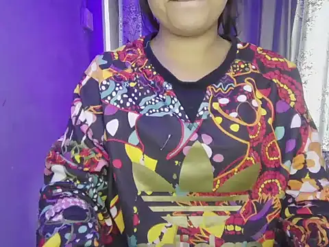 Snapshot of Naina_007 chatting on November 2025 09:13:01 AM Naina 007 online show from November 2025 09:13:01 AM