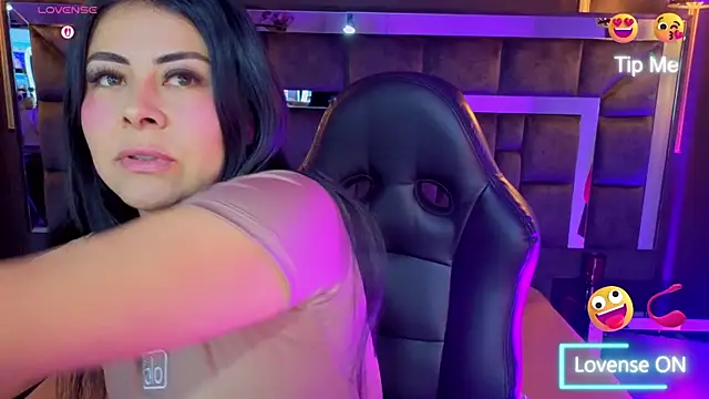 Aniajoness  online show from January 2026 04:27:01 AM