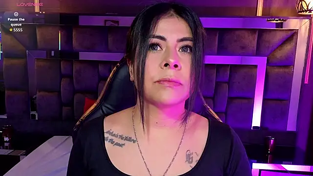 Aniajoness  online show from November 2025 02:58:02 AM