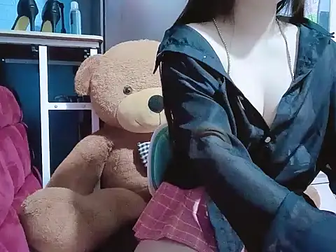 lililove93 online show from September 2025 01:44:02 AM