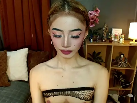 sweetcumcara online show from April 2026 12:12:02 AM