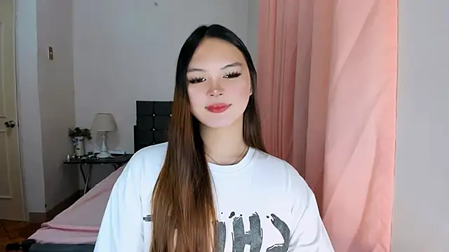 ameliamaureen online show from November 2025 02:05:01 PM