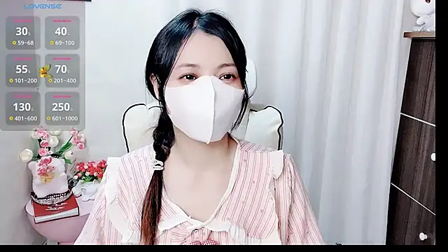 phuongnhi  online show from April 2026 01:34:01 PM