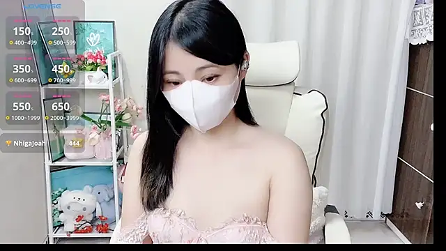 phuongnhi  online show from May 2026 01:50:01 PM