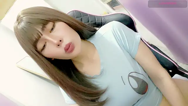 tgirljennie 69 online show from February 2026 04:32:01 AM