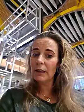 Mrs-Aurora online show from March 2026 09:38:02 PM