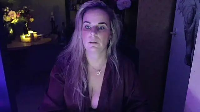 Mrs-Aurora online show from February 2026 09:57:02 PM