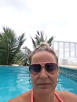 Mrs-Aurora online show from April 2026 03:24:02 PM