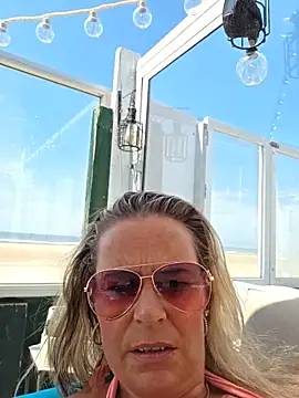 Snapshot of Mrs-Aurora chatting on June 2026 12:38:01 PM Mrs-Aurora online show from June 2026 12:38:01 PM