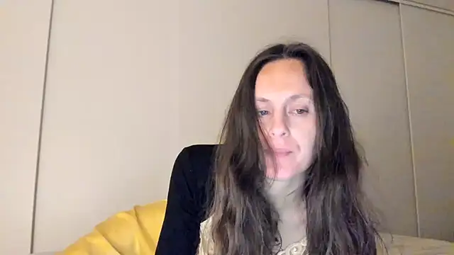 Snapshot of Cimbelka chatting on April 2026 08:04:01 PM Cimbelka online show from April 2026 08:04:01 PM