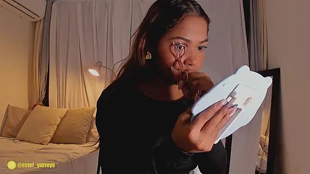 Snapshot of Estefy_arroyo1 chatting on October 2025 06:26:02 AM Estefy arroyo1 online show from October 2025 06:26:02 AM