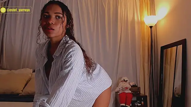 Estefy arroyo1 online show from December 2025 04:00:01 AM