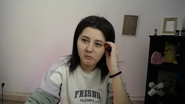 Katrin kiss  online show from March 2026 12:59:01 PM