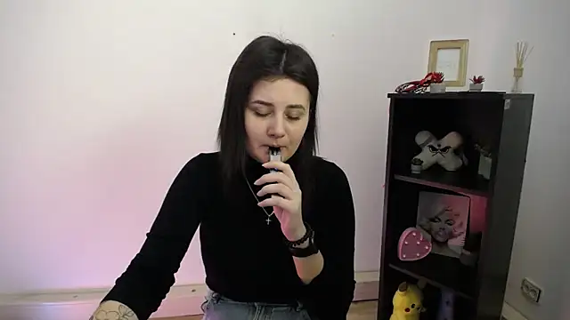 Snapshot of Katrin_kiss_ chatting on January 2026 01:37:02 PM Katrin kiss online show from January 2026 01:37:02 PM