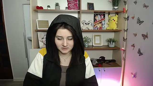 Katrin kiss  online show from April 2026 12:20:01 PM