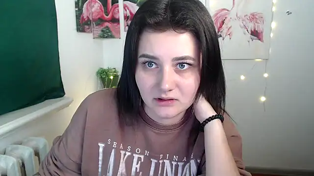 Katrin kiss  online show from November 2025 12:21:01 PM