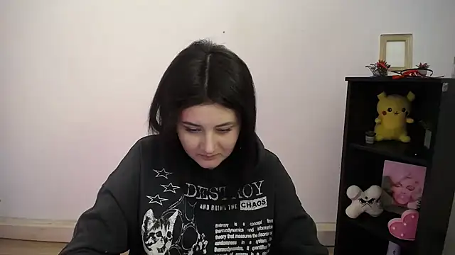 Snapshot of Katrin_kiss_ chatting on February 2026 01:19:01 PM Katrin kiss online show from February 2026 01:19:01 PM