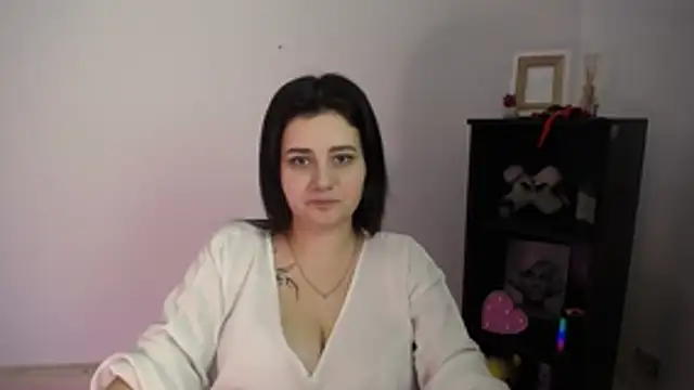 Katrin kiss  online show from November 2025 12:27:02 PM