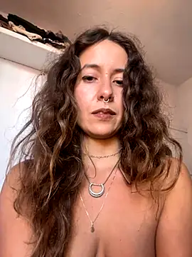 Snapshot of Griegadelfuego chatting on November 2025 09:47:01 PM Griegadelfuego online show from November 2025 09:47:01 PM