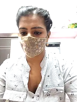 Snapshot of Tamil-Meenu12 chatting on April 2026 07:32:02 AM Tamil-Meenu12 online show from April 2026 07:32:02 AM