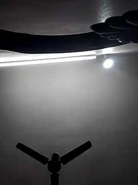 Snapshot of Tamil-Meenu12 chatting on October 2025 05:28:01 AM Tamil-Meenu12 online show from October 2025 05:28:01 AM