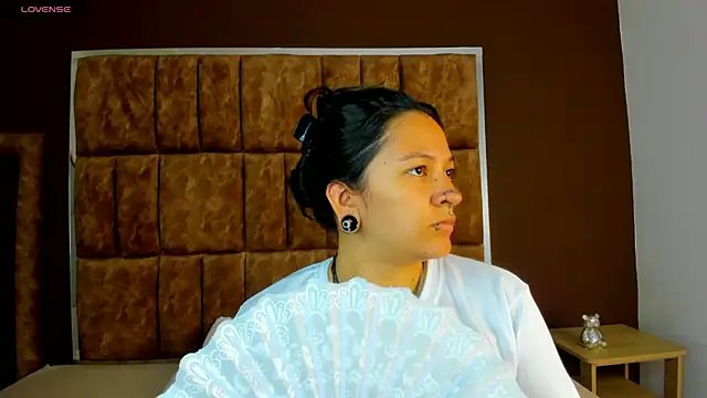 Kitty ravee online show from September 2025 07:36:02 PM