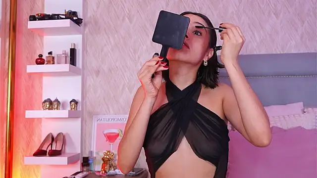 Sofy Bradd online show from December 2025 07:58:02 AM