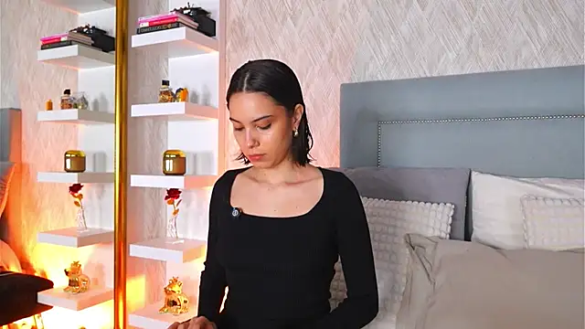 Sofy Bradd online show from March 2026 08:06:02 AM