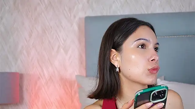 Sofy Bradd online show from September 2025 10:07:01 AM